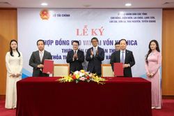 Ký kết hợp đồng cho vay lại nguồn vốn vay Cơ quan Hợp tác Quốc tế Nhật Bản để phát triển cơ sở hạ tầng thích ứng với biến đổi khí hậu