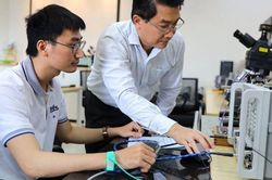 Ngành học được 'săn đón' nhất hiện nay: Khát 50.000 nhân lực, học bổng hơn 100 triệu đồng/năm, nhiều trường top tăng tốc tuyển sinh