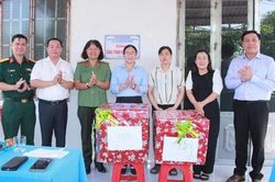 Nhiều người dân được chăm lo tại chương trình công tác xã hội ở xã Kim Long