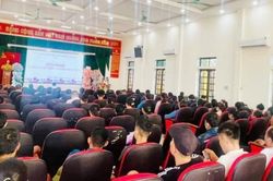 Xã Đông Thành tập huấn kiến thức về an toàn thực phẩm cho hơn 100 hộ kinh doanh