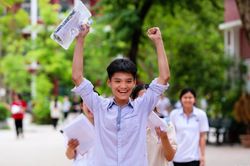 Gợi ý đáp án môn Hóa học tốt nghiệp THPT 2026
