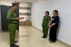 Bắt giam người mẹ đánh con 4 tuổi dẫn đến tử vong