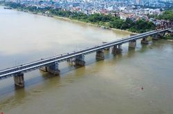 Ban Thường vụ Thành ủy Hà Nội ban hành Chỉ thị 16: Siết chặt tinh thần '6 rõ' tại siêu dự án đại lộ sông Hồng