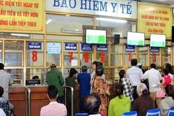 Từ 1/7, người có BHYT tự đi khám bệnh trái tuyến được hưởng thêm nhiều quyền lợi