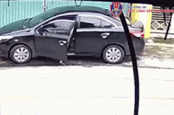 Không quan sát khi mở cửa ôtô có thể bị phạt đến 20 triệu đồng