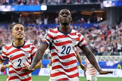 Cầu thủ đầu tiên lập cú đúp ở World Cup 2026 là ai?