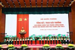 Đại tướng Phan Văn Giang dự Lễ trao Giải thưởng Lao động sáng tạo trong Công đoàn Quân đội lần thứ I
