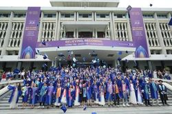Trường đại học Fulbright Việt Nam trao bằng tốt nghiệp cho 190 tân cử nhân