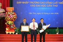 Sáp nhập Trường Cao đẳng Luật miền Nam vào Đại học Cần Thơ