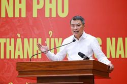 Thủ tướng Lê Minh Hưng làm việc với Ban Thường vụ Thành ủy Đồng Nai