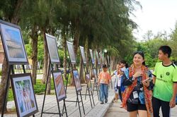 Triển lãm ảnh Biển đảo quê hương - Bảo tồn, gìn giữ và phát huy giá trị di sản tại đặc khu Phú Quý
