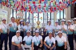 21 chiếc cúp đã yên vị tại Vinpearl Golf Nam Hội An, chờ chủ nhân xuất sắc nhất