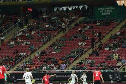 Sân bóng tổ chức World Cup đầy chỗ trống, FIFA nhận đòn đau vì giá vé trên trời