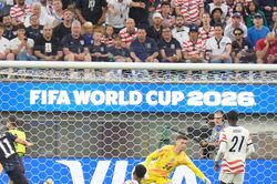 Trực tiếp Mỹ vs Paraguay 4-1 (H2): Vào!!! Mỹ ghi bàn thứ 4