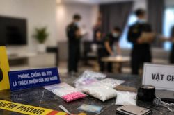 Phi&ecirc;n dịch vi&ecirc;n thu&ecirc; căn hộ hạng sang để tổ chức sử dụng ma t&uacute;y