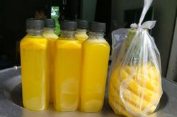 Top 5 nhóm người thèm tới mấy cũng không nên ăn dứa