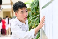 Bộ GD-ĐT phản hồi về tranh luận đề Toán, độ khó đề Tiếng Anh thi tốt nghiệp THPT