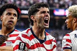 Mỹ 4-1 Paraguay: Pulisic ngang bằng Messi và Harry Kane
