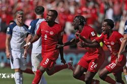 Chủ nhà Canada làm nên lịch sử ở trận ra quân World Cup 2026