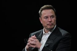 Elon Musk trở thành tỷ phú nghìn tỷ đầu tiên trên thế giới