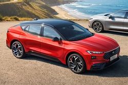 Ford giới thiệu xe hơi động cơ hybrid, công suất 308 mã lực, giá hơn 800 triệu đồng