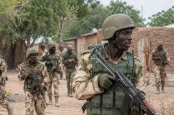 Nigeria tuyên bố vô hiệu hóa hơn 13.000 phần tử khủng bố