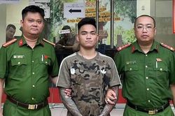 Lộ nguyên nhân vụ thanh niên vác điếu cày đánh người giữa phố Hà Nội