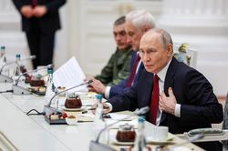 Nga tăng tốc phát triển UAV ứng dụng AI và năng lực vệ tinh quân sự