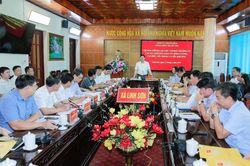 Kiểm tra hoạt động ch&iacute;nh quyền địa phương 2 cấp v&agrave; c&aacute;c nhiệm vụ trọng t&acirc;m tại 6 x&atilde;