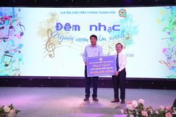 Đ&ecirc;m nhạc từ thiện 'Người ươm mầm xanh'