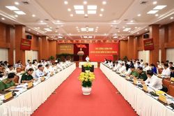 Thủ tướng Chính phủ Lê Minh Hưng làm việc với Ban Thường vụ Thành ủy Đồng Nai