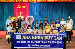 Trao quà cho thiếu nhi có hoàn cảnh khó khăn ở Quy Nhơn và Vĩnh Thạnh