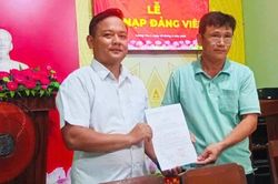 Ch&uacute; trọng ph&aacute;t triển đảng vi&ecirc;n trong hội vi&ecirc;n n&ocirc;ng d&acirc;n