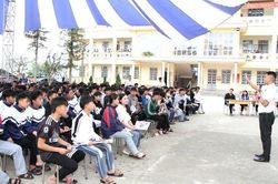 Tiếp cận m&ocirc;i trường l&agrave;m việc chuy&ecirc;n nghiệp