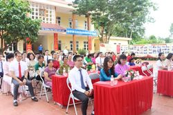 Đảng ủy Sở Tài chính tổ chức sinh hoạt chuyên đề tại đình Háng Pài, xã Đồng Đăng