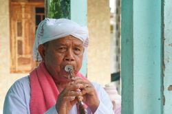 Nghệ nh&acirc;n Th&ocirc;ng Long - người truyền lửa văn h&oacute;a Chăm