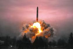 Khả năng Nga tái triển khai tên lửa siêu thanh Oreshnik và thách thức cho phòng không Ukraine