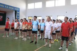 Thắt chặt đoàn kết qua giải bóng chuyền hơi Công đoàn