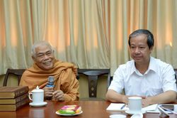 Viện Nghiên cứu Phật học VN tiếp đoàn Ban Biên tập Dự án Kinh điển phương Đông đến thăm, làm việc