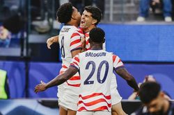 World Cup 2026: Balogun tỏa sáng, Mỹ thắng đậm Paraguay trong ngày ra quân