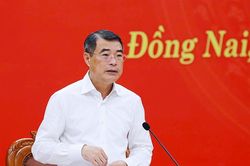 Thủ tướng Lê Minh Hưng làm việc với Ban Thường vụ Thành ủy Thành phố Đồng Nai
