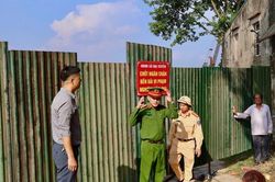 Hà Nội cưỡng chế, xóa bỏ bến bãi trái phép