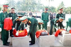 'Mỗi khi đưa được một đồng đội trở về, chúng tôi bớt đi một phần xót xa!'
