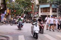 Hà Nội khuyến khích hạn chế lưu thông xe gắn máy sản xuất trước 2016