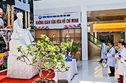 Hành trình từ Bến cảng lịch sử đến Không gian văn hóa Hồ Chí Minh đặc biệt ngay tại bệnh viện