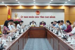 Lễ phát động Phong trào thi đua Quyết tâm thực hiện thắng lợi mục tiêu tăng trưởng bền vững '2 con số'