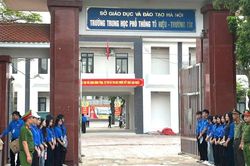 Kỳ thi tốt nghiệp THPT năm 2026 tại điểm thi Trường THPT Tô Hiệu (Hà Nội) khép lại an toàn, nghiêm túc