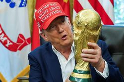 Tổng thống Trump 'tiếp lửa' cho tuyển Mỹ, gửi thông điệp đặc biệt