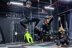 B&ecirc;n trong studio mocap, nơi chuyển động được số h&oacute;a