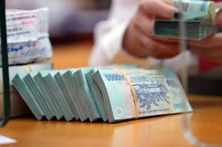 Thủ tướng yêu cầu dành nguồn lực để tăng lương khu vực công